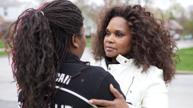 dreamcatcher-2015-003-brenda-with-girl-medium-shot